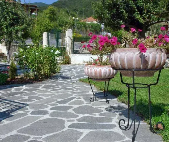 Gneis Rodopy 1,5-3 cm šedá